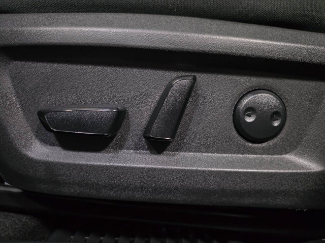 Used 2022 Nissan Rogue SV image 27