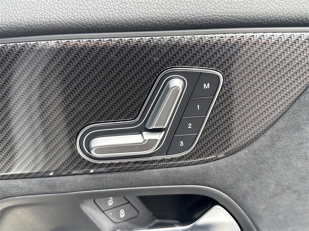 New 2025 Mercedes-Benz GLA 250 image 19