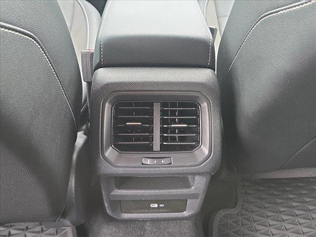 Used 2022 Volkswagen Taos SE image 17