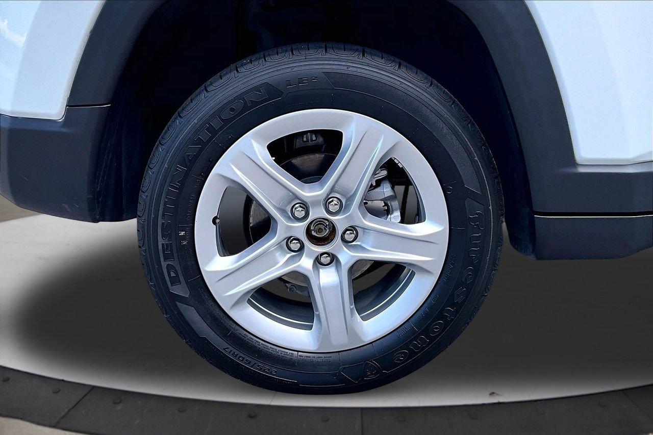 Used 2023 Jeep Compass Sport AWD/4WD image 34