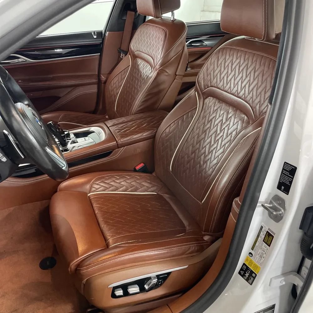 Used 2020 BMW 750i xDrive w/ Autobahn Package AWD/4WD image 2