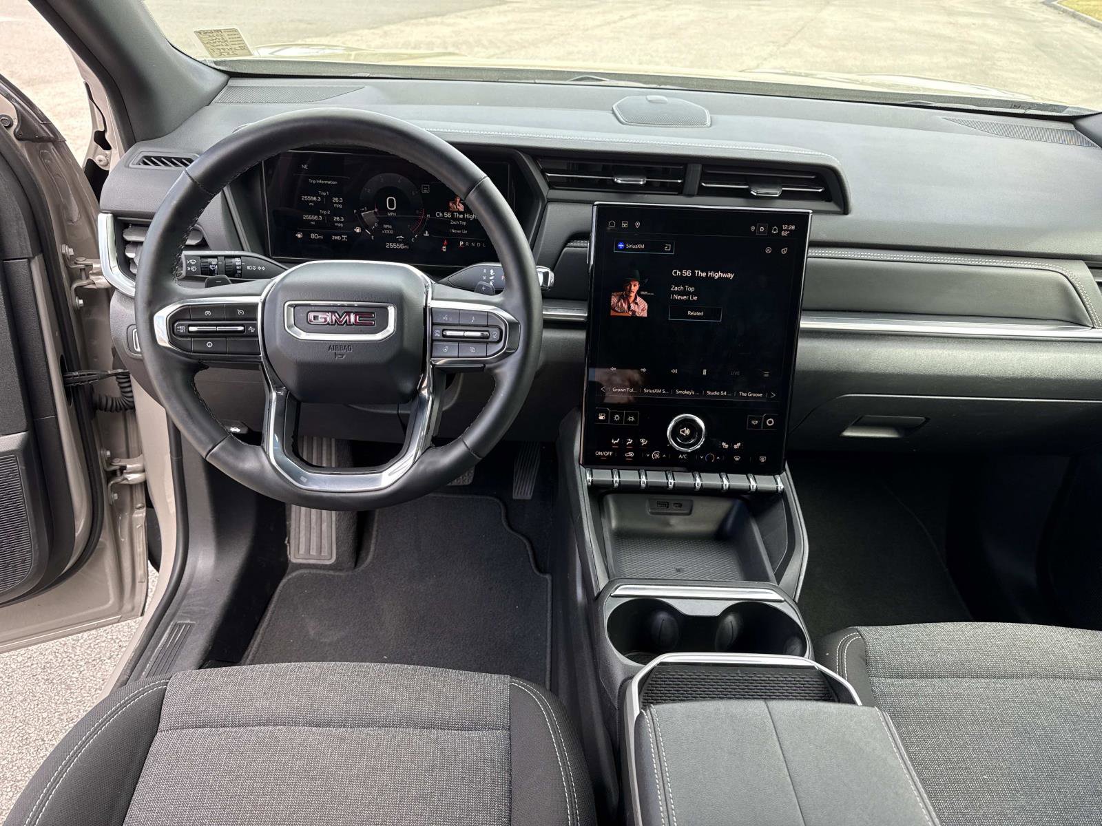 Used 2025 GMC Terrain Elevation image 16