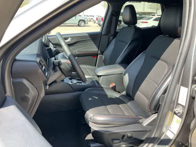 Used 2025 Ford Escape ST-Line Select AWD/4WD image 14