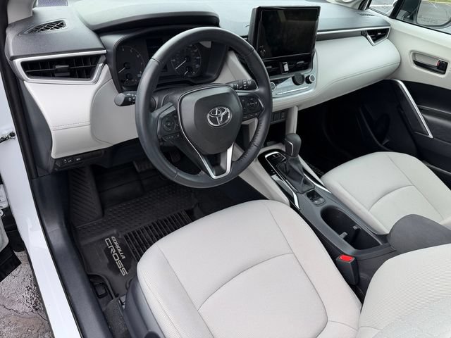 Certified 2024 Toyota Corolla Cross LE w/ Moonroof Package AWD/4WD image 13