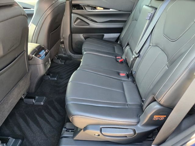 Certified 2025 INFINITI QX60 Pure FWD image 12