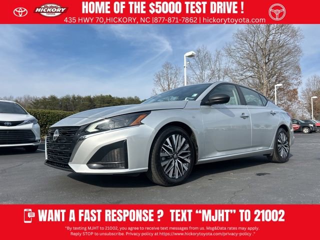 Used 2024 Nissan Altima 2.5 SV