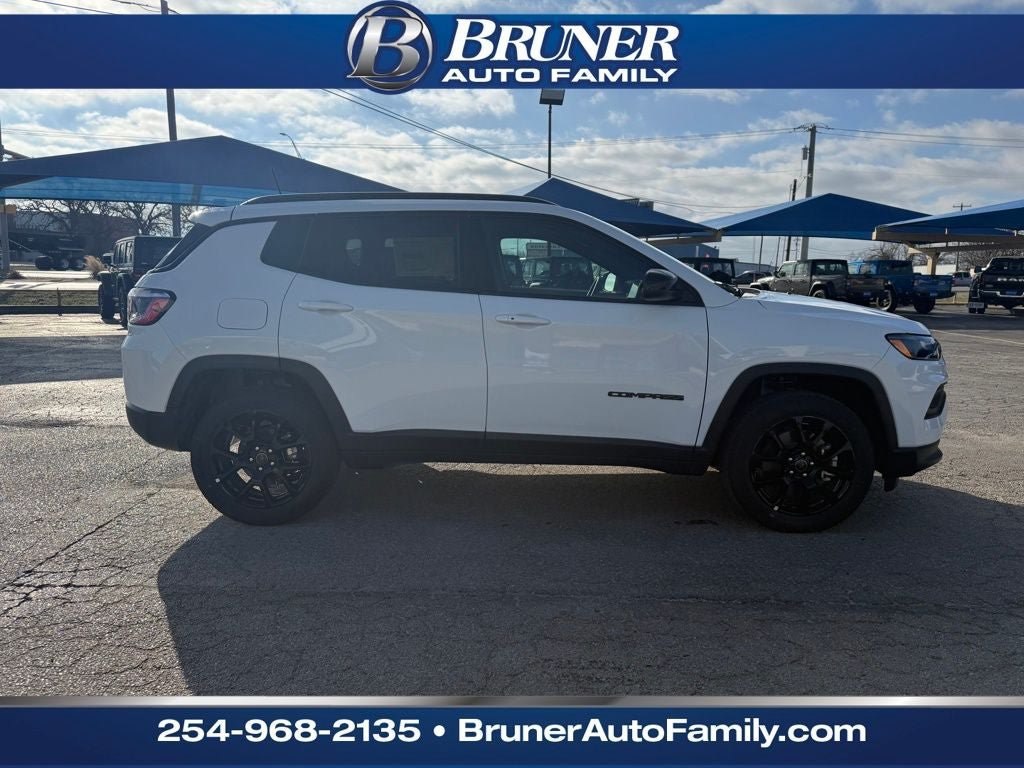 New 2026 Jeep Compass Latitude AWD/4WD image 4