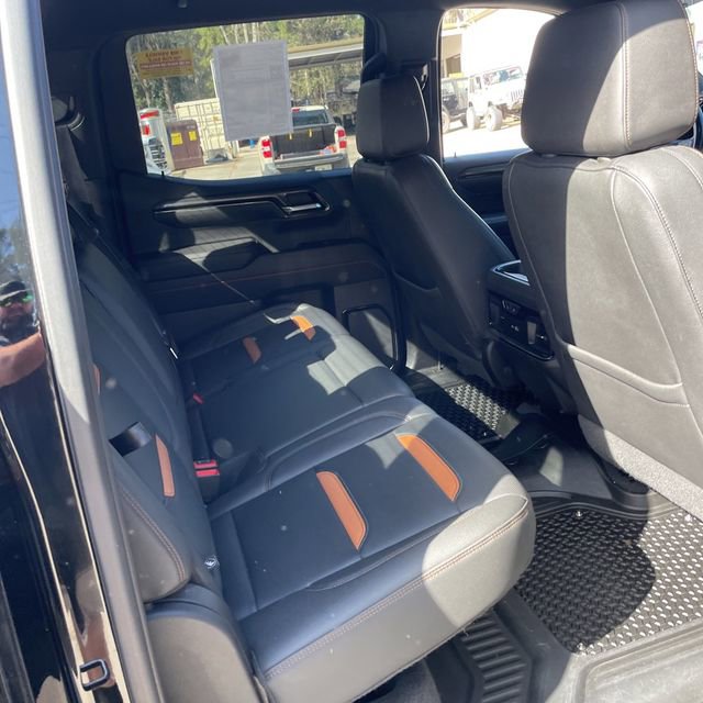 Used 2023 GMC Sierra 1500 AT4 image 15