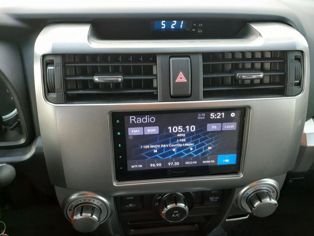 Used 2016 Toyota 4Runner SR5 image 6