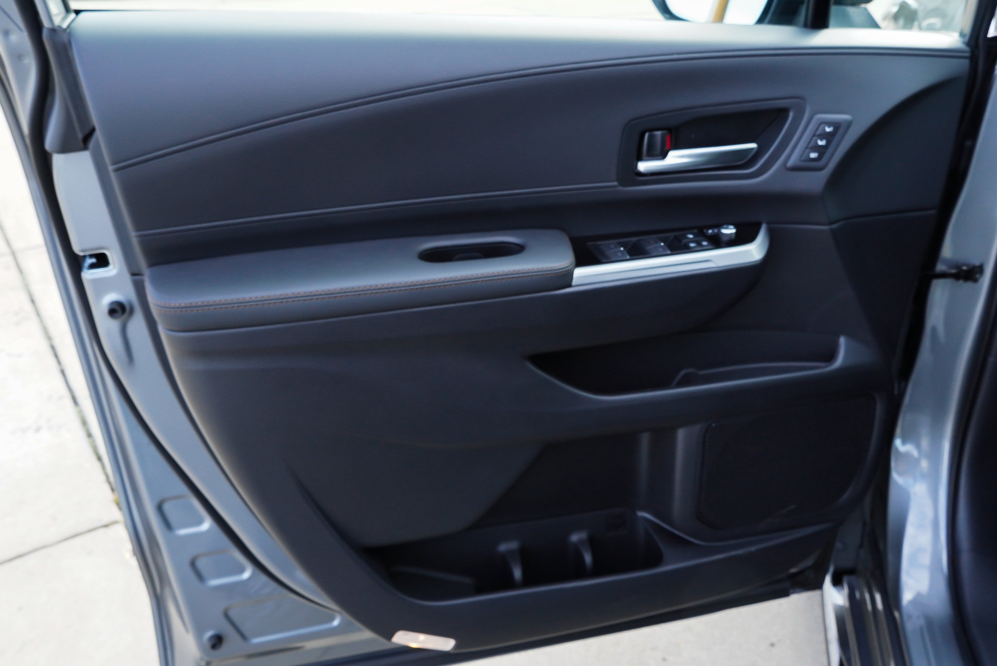 New 2026 Toyota Sienna Platinum AWD/4WD image 22