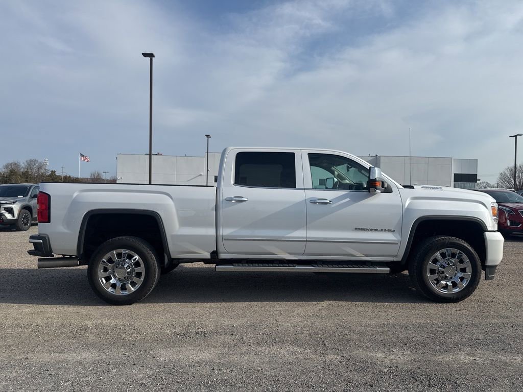 Used 2019 GMC Sierra 2500 Denali w/ Duramax Plus Package image 14