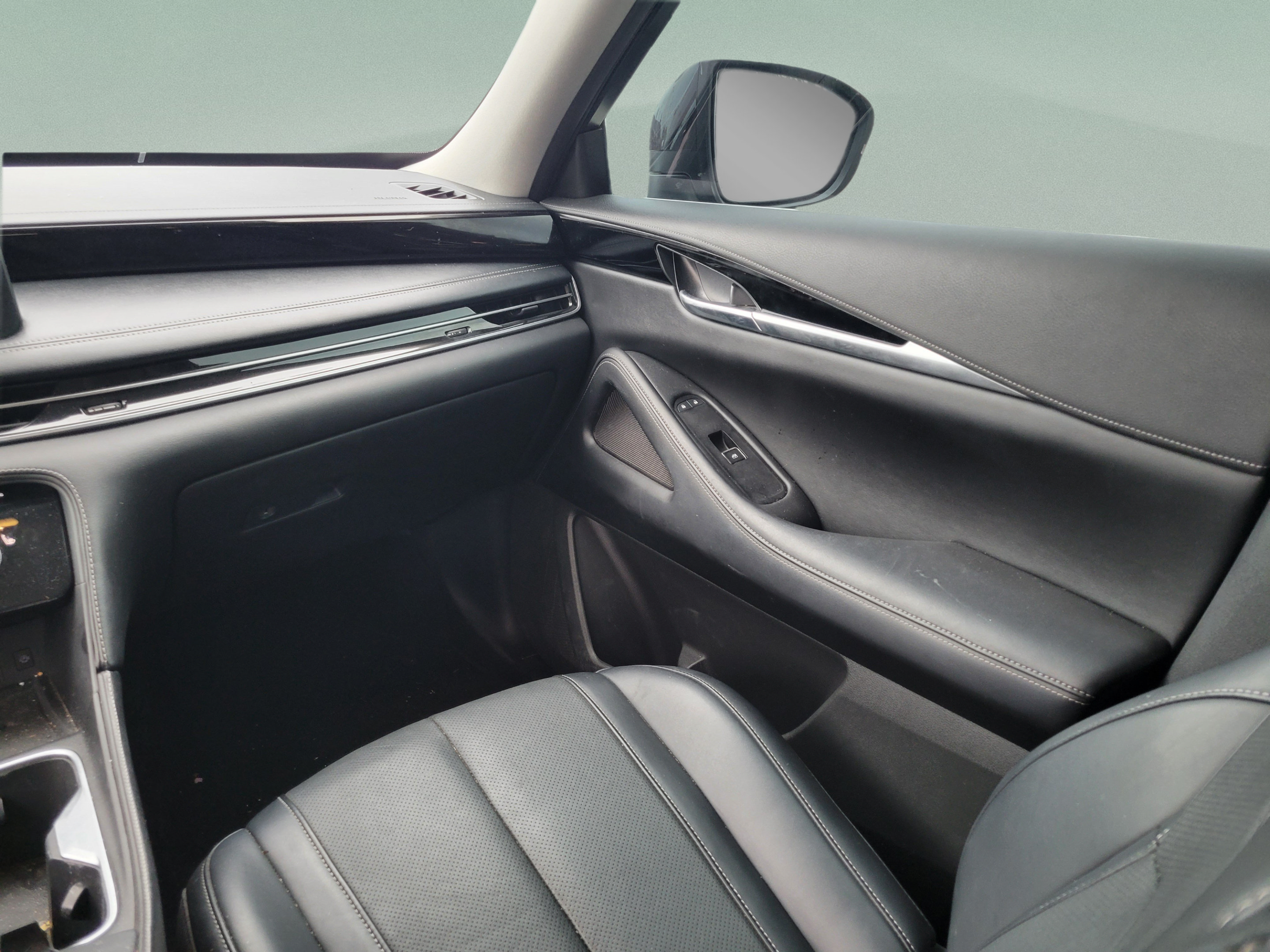 Used 2023 INFINITI QX60 Pure FWD image 10