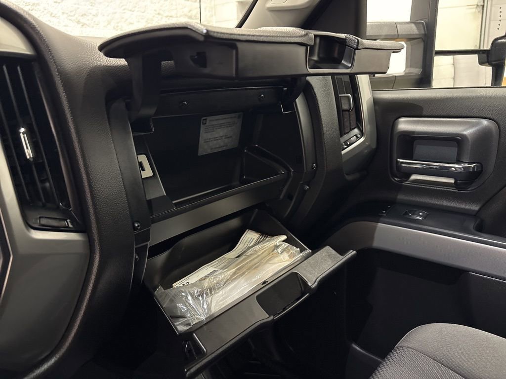 Used 2018 Chevrolet Silverado 2500 LT w/ All Star Edition AWD/4WD image 28