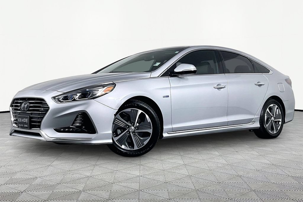Used 2019 Hyundai Sonata Limited w/ Ultimate Package 02