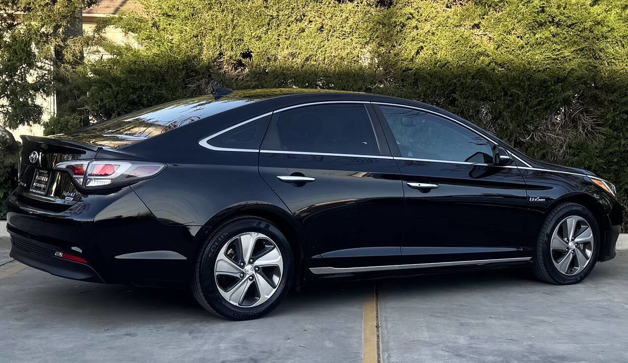 Used 2017 Hyundai Sonata Limited image 4