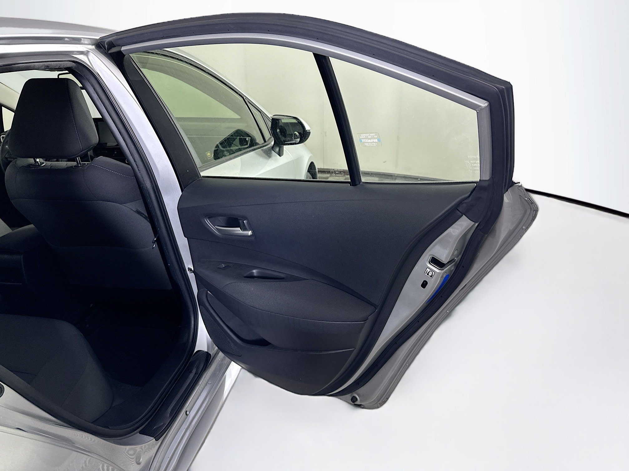 Used 2020 Toyota Corolla LE w/ LE Premium Package FWD image 29