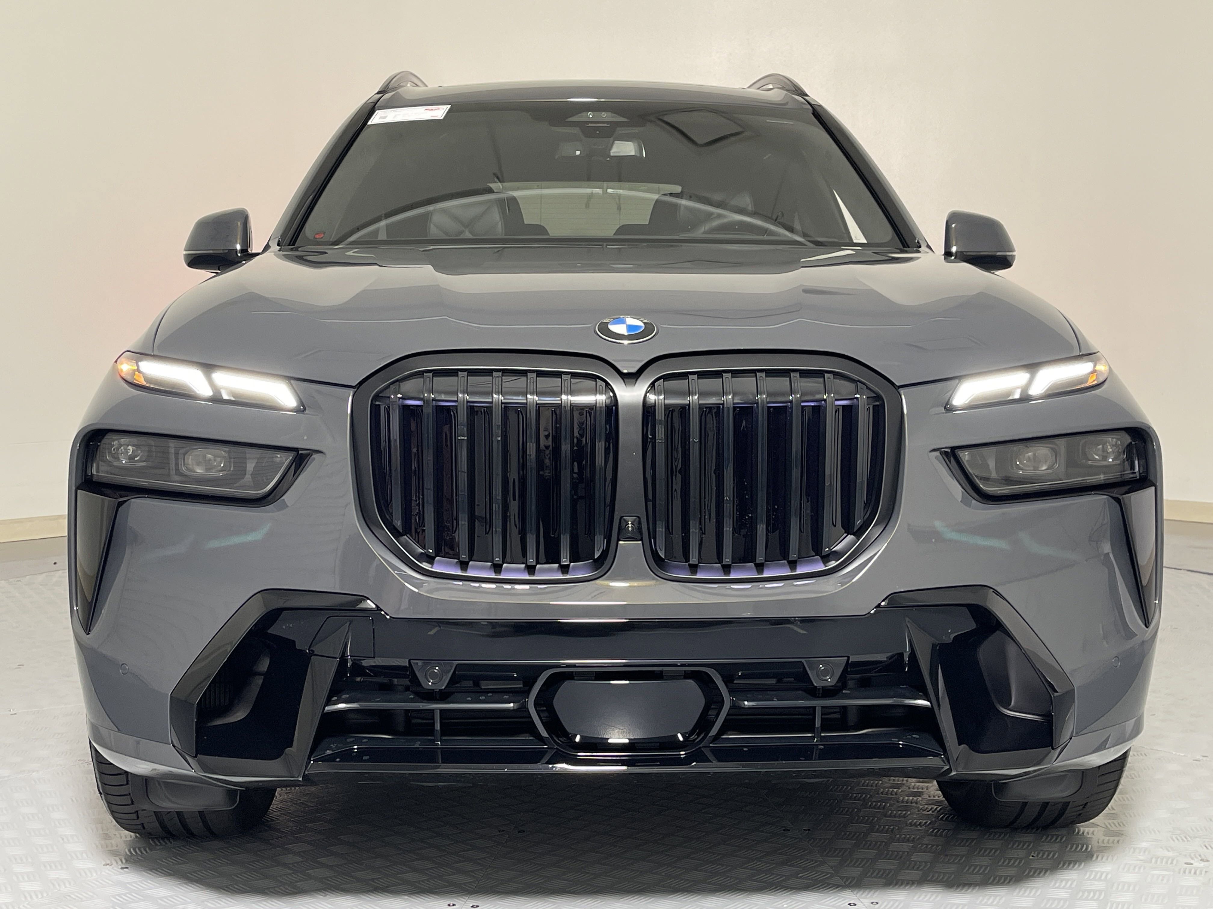 New 2026 BMW X7 xDrive40i w/ M Sport Package image 2