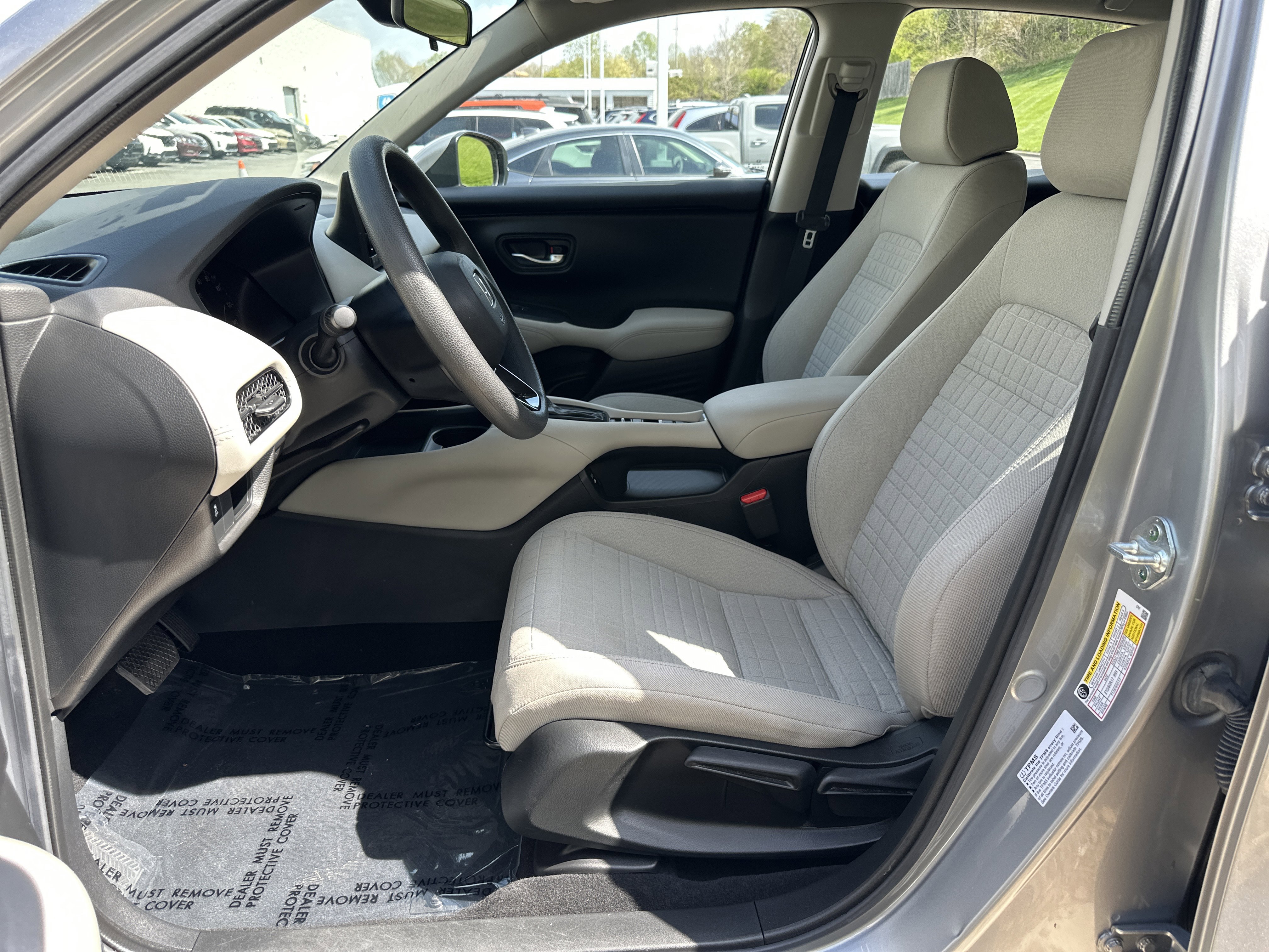 Used 2024 Honda HR-V LX image 16