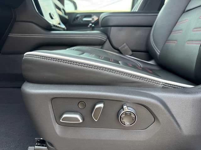 New 2026 GMC Yukon XL AT4 Ultimate AWD/4WD image 16