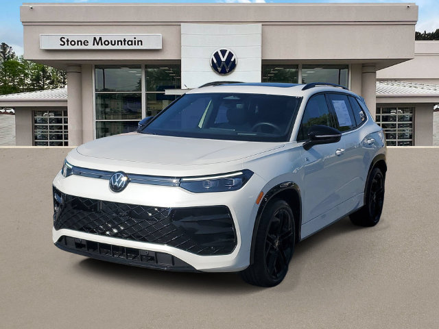 Certified 2025 Volkswagen Tiguan SE R-Line FWD 360° Tour