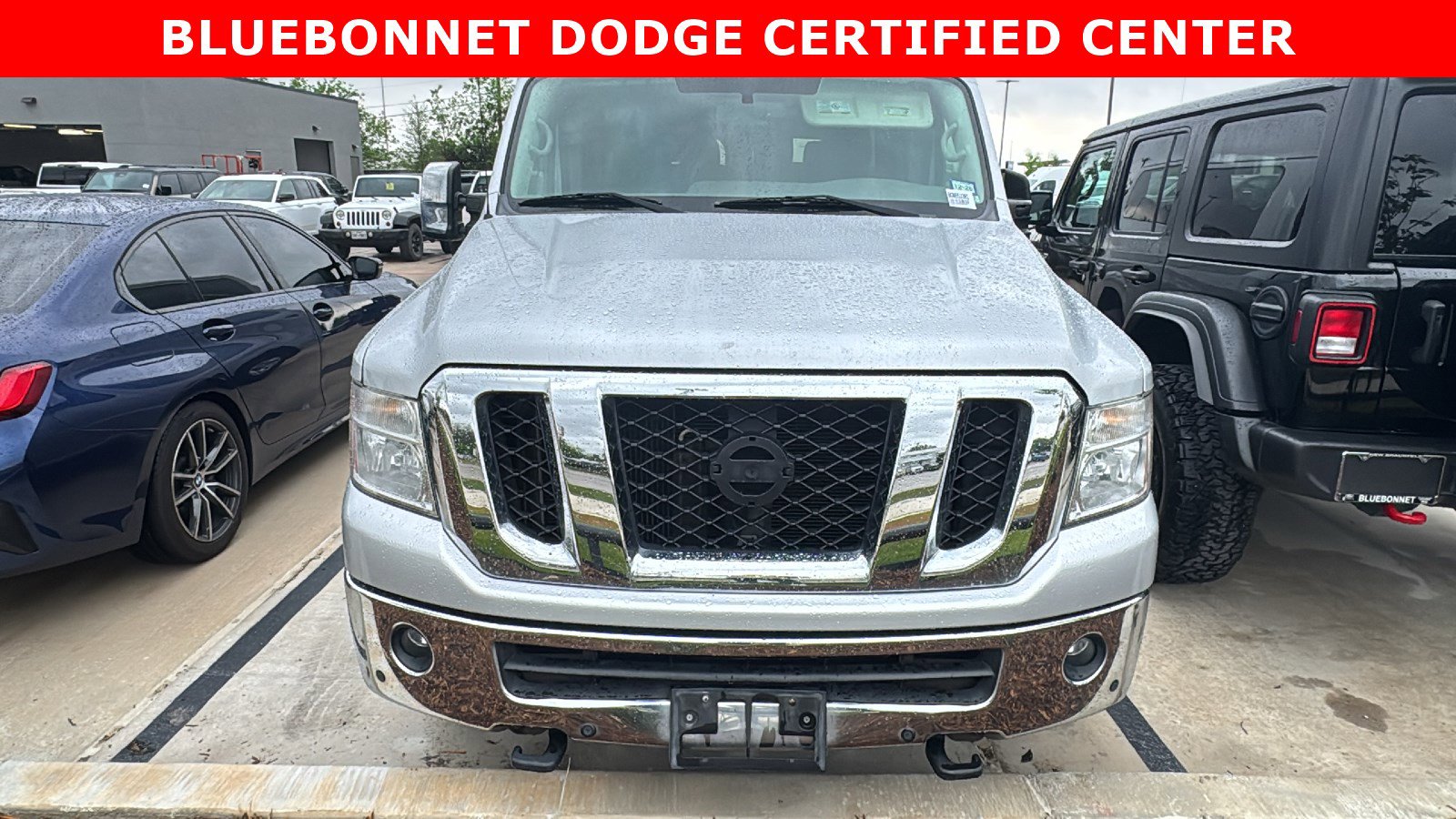 Used 2016 Nissan NV 3500 SL image 2