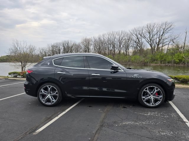 Used 2023 Maserati Levante GT AWD/4WD image 4