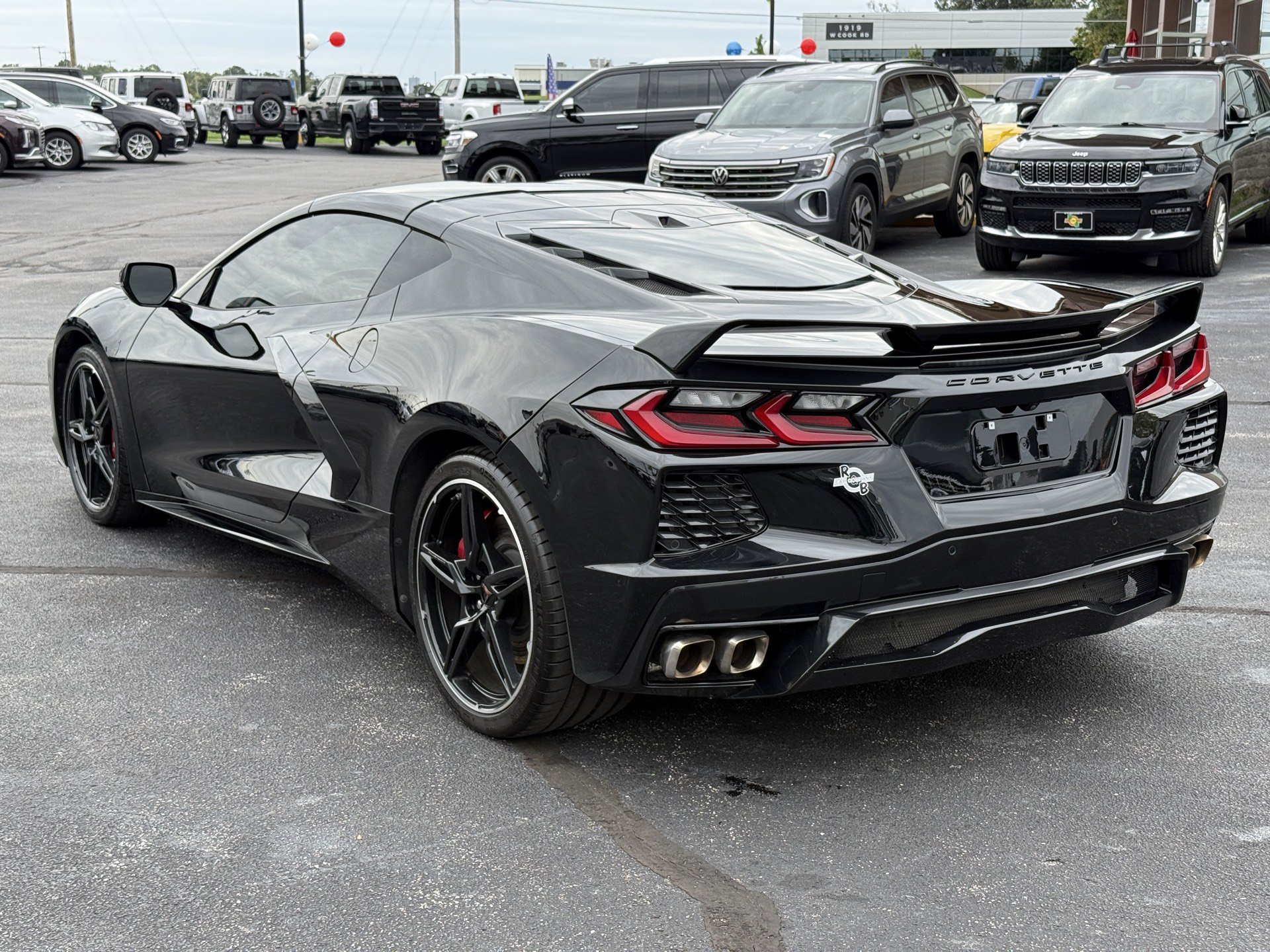 Used 2023 Chevrolet Corvette Stingray Preferred Cpe w/ Z51 Performance Package RWD image 6