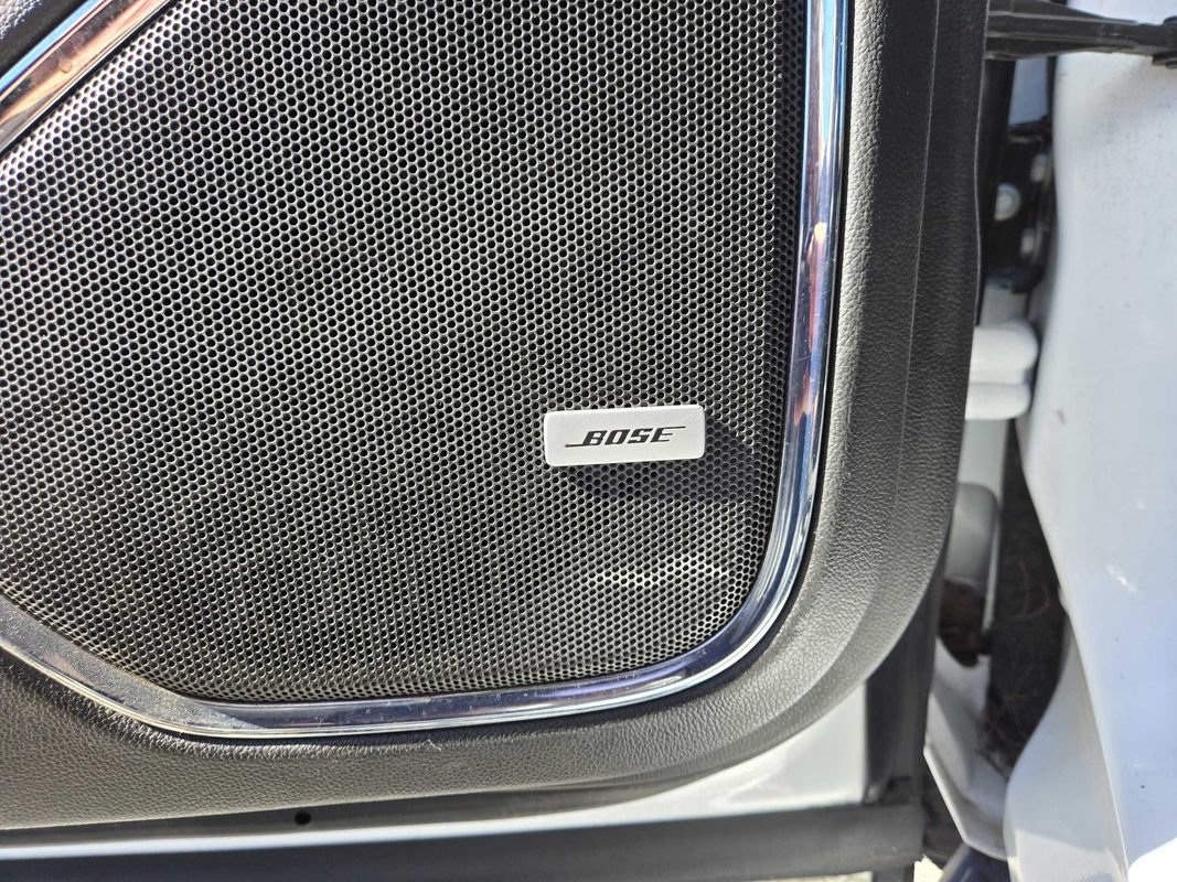 Used 2019 Chevrolet Suburban LT AWD/4WD image 12