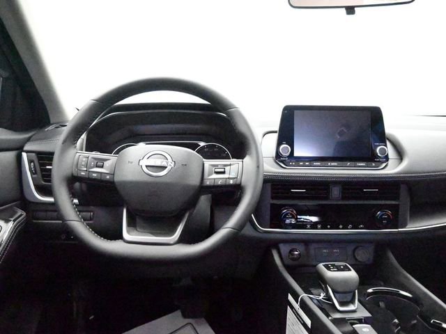 Used 2025 Nissan Rogue SV FWD image 26