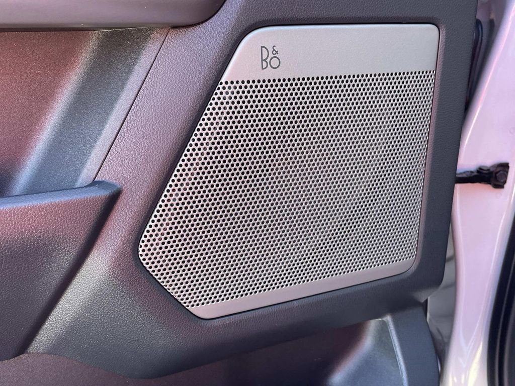 Used 2025 Ford F150 Lariat w/ Equipment Group 501A Mid image 18