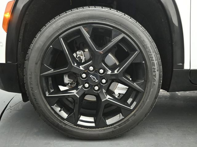 Used 2024 Chevrolet Traverse RS w/ LPO, Floor Liner Package image 32