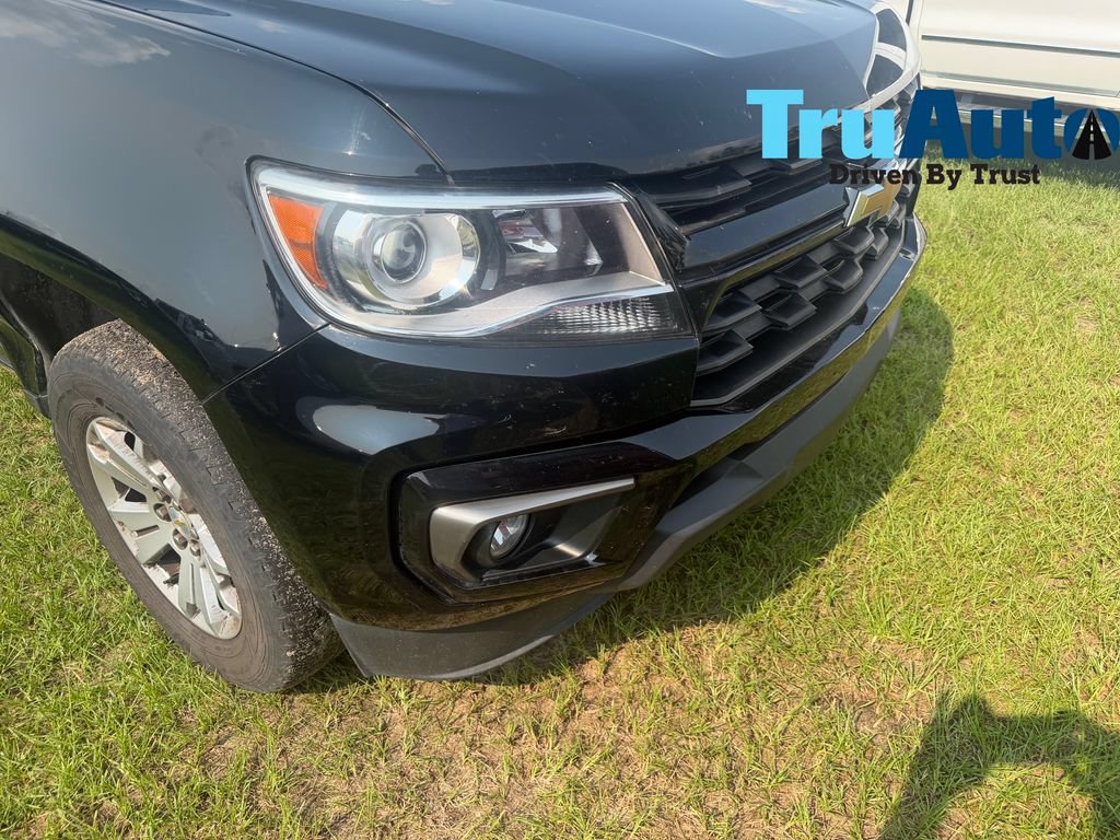 Used 2022 Chevrolet Colorado LT w/ Luxury Package AWD/4WD image 2