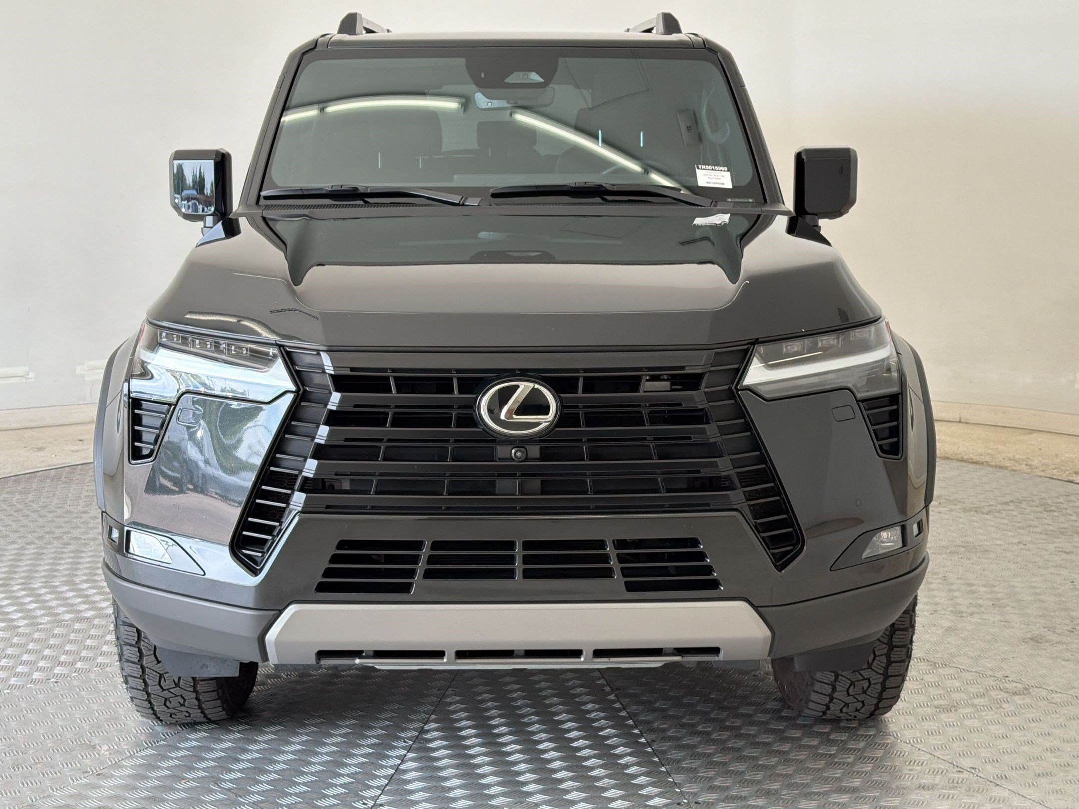 Used 2024 Lexus GX 550 AWD/4WD image 6