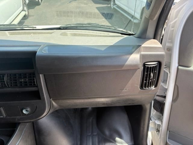 Used 2025 GMC Savana 2500 w/ Driver Convenience Package RWD image 21