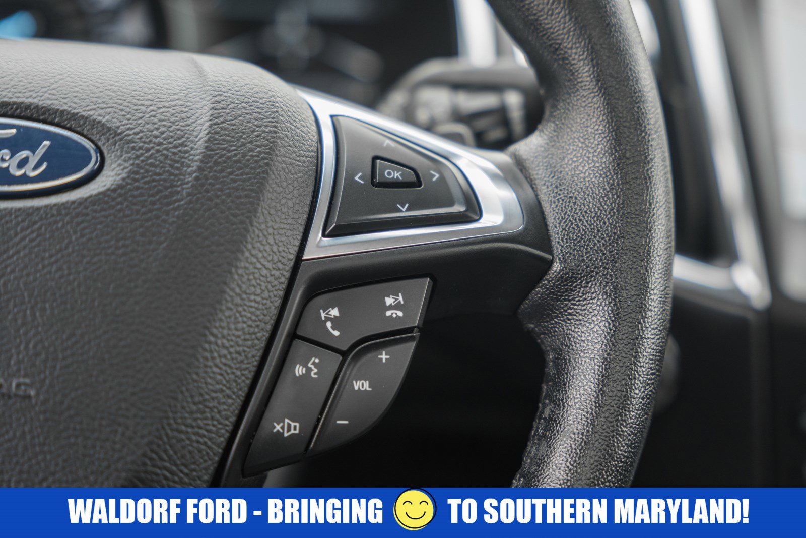 Certified 2020 Ford Edge Titanium w/ Cargo Accessory Package image 32