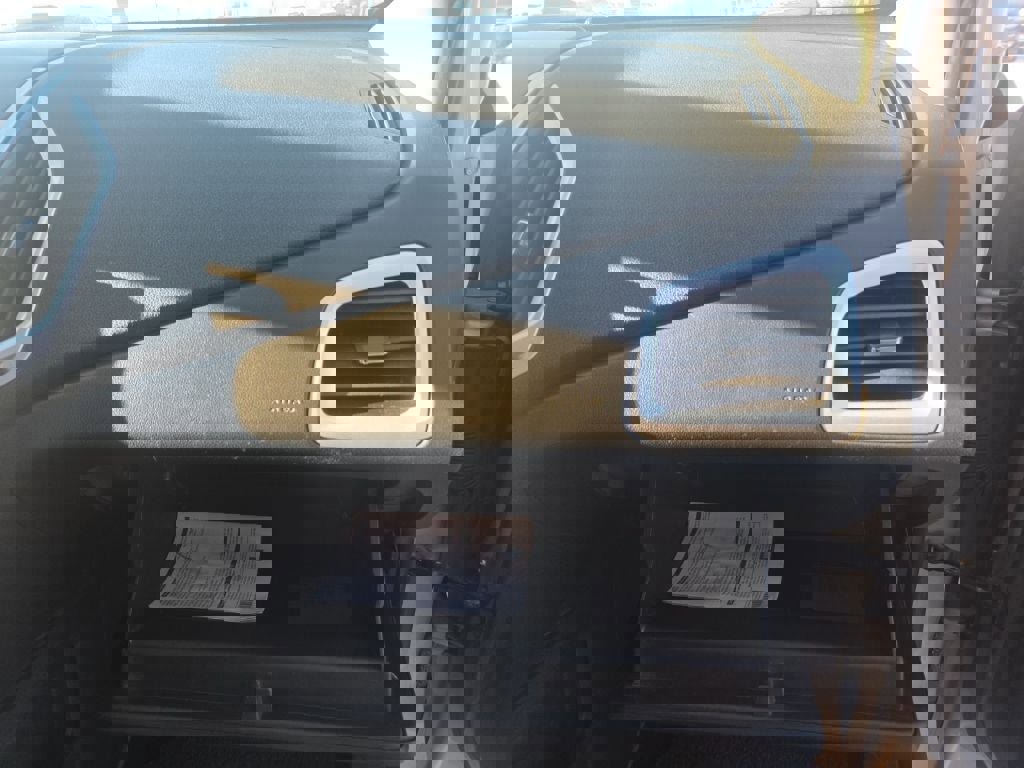 Used 2010 GMC Terrain SLE image 28