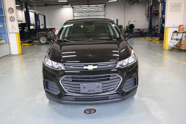 Used 2020 Chevrolet Trax LS AWD/4WD image 2