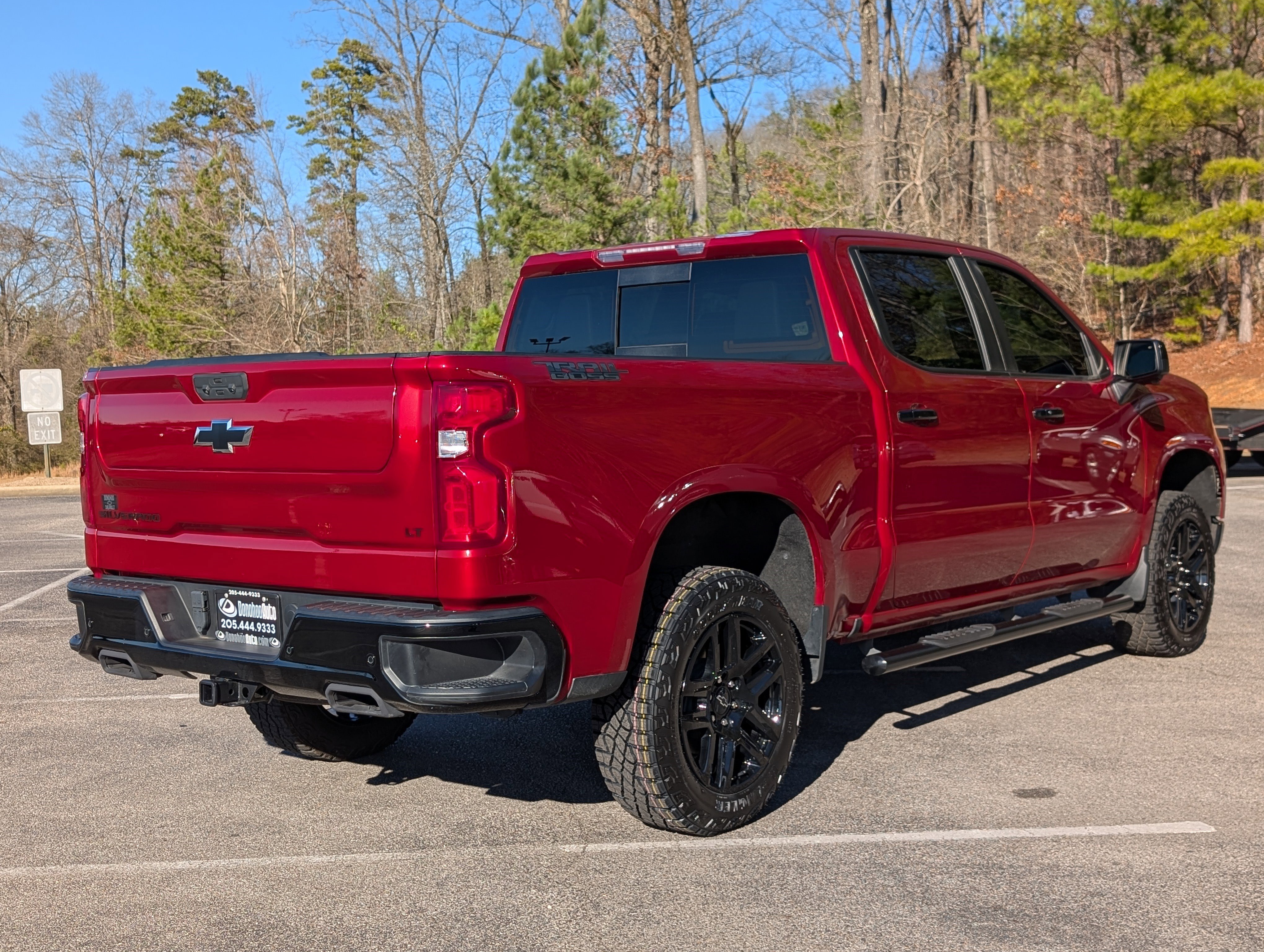 Used 2024 Chevrolet Silverado 1500 LT Trail Boss w/ LT Trail Boss Premium Package image 9