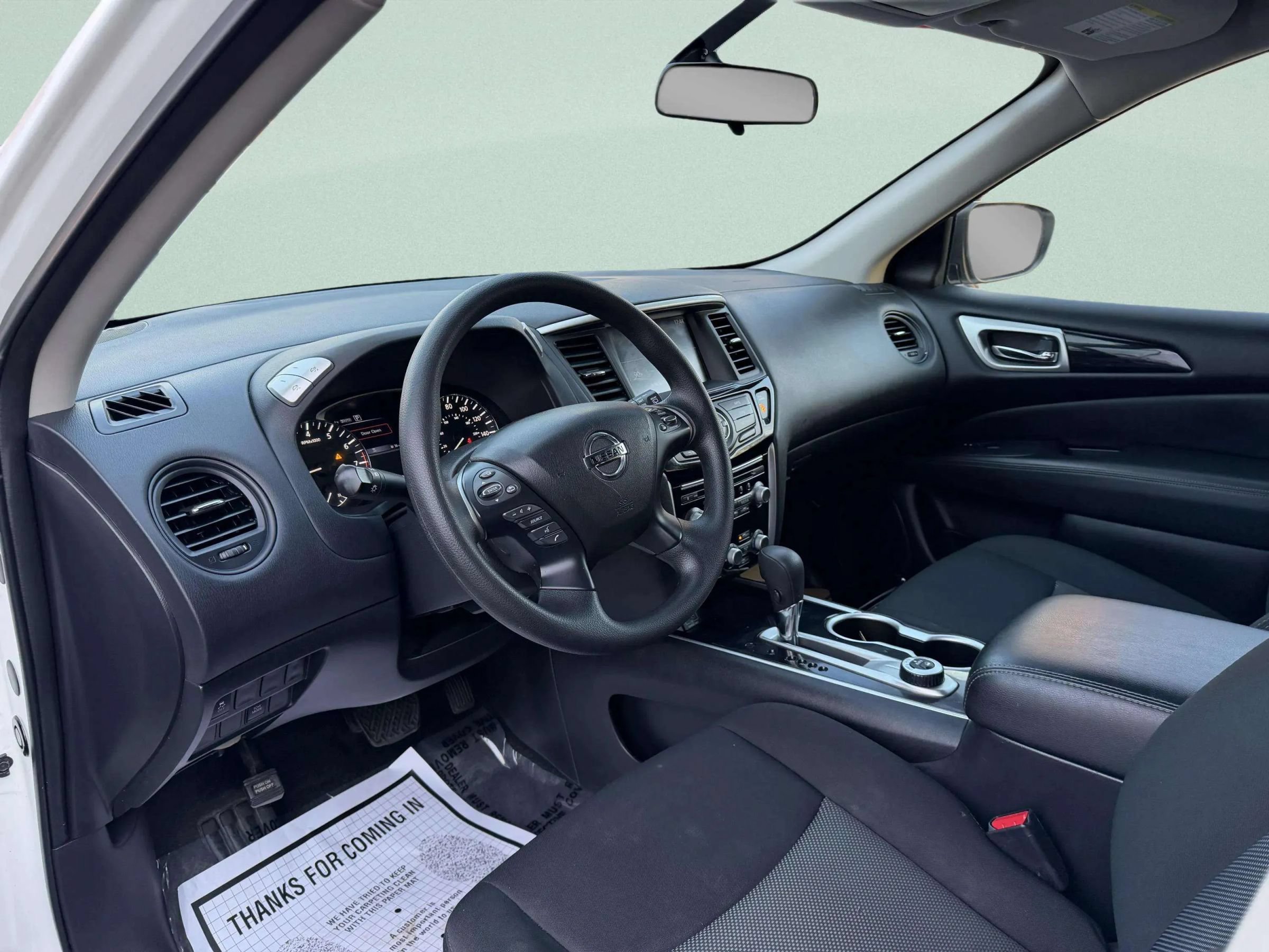 Used 2020 Nissan Pathfinder S AWD/4WD image 10