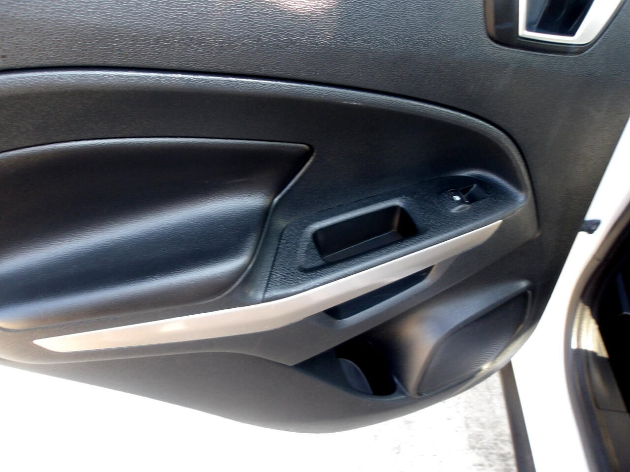 Used 2019 Ford EcoSport Titanium image 16