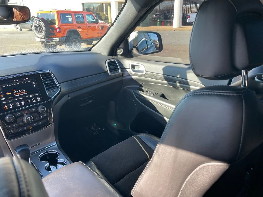 Used 2022 Jeep Grand Cherokee Laredo X image 24