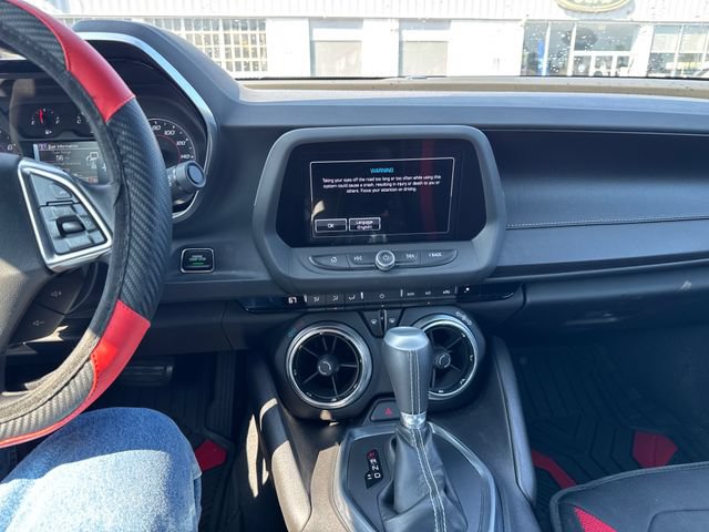 Used 2017 Chevrolet Camaro LT w/ Technology Package RWD image 20