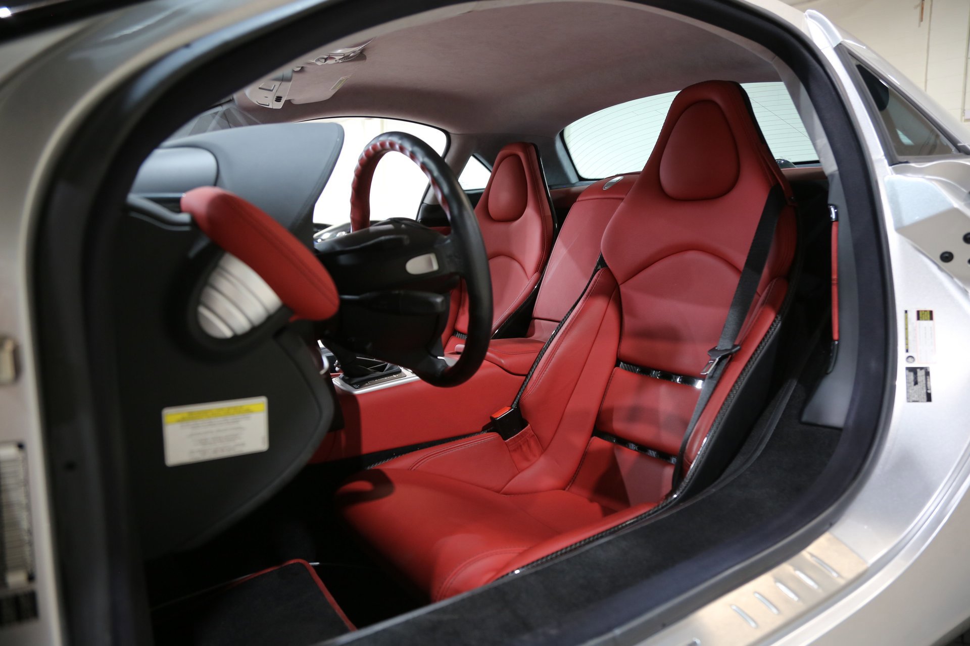 Used 2006 Mercedes-Benz SLR image 19