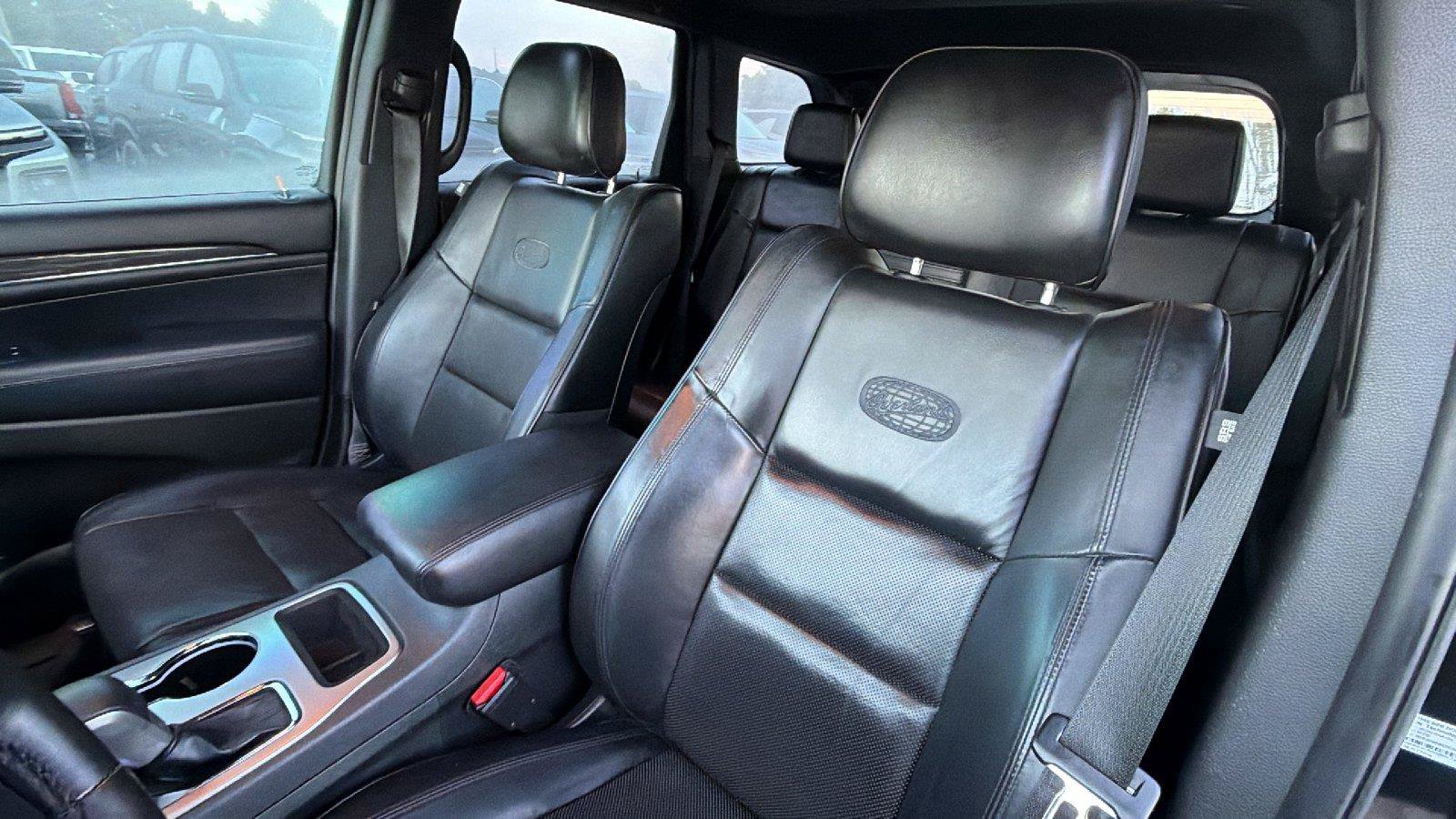 Used 2018 Jeep Grand Cherokee Overland RWD image 18
