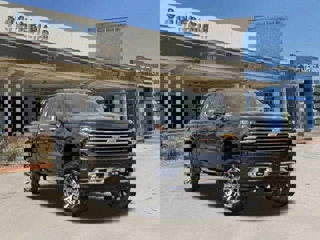 Used 2020 Chevrolet Silverado 1500 High Country w/ Technology Package image 1