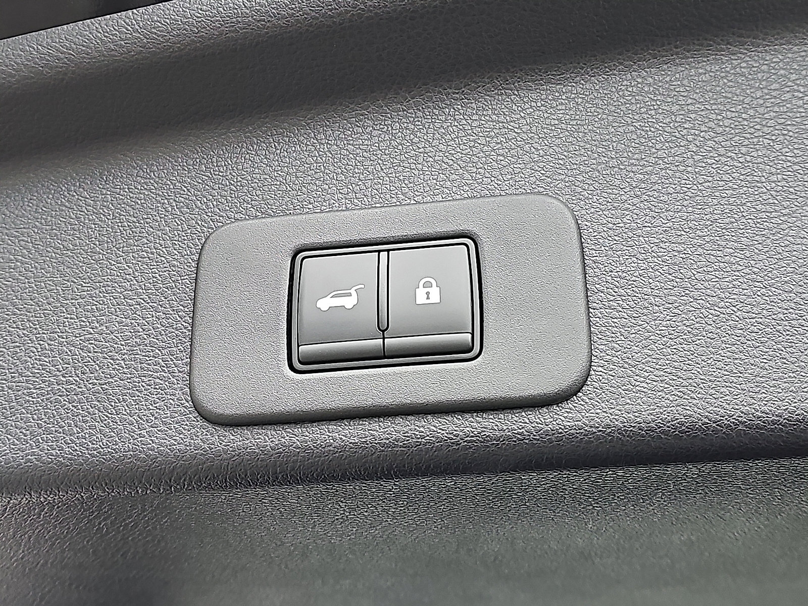 Certified 2025 Nissan Murano SV image 29