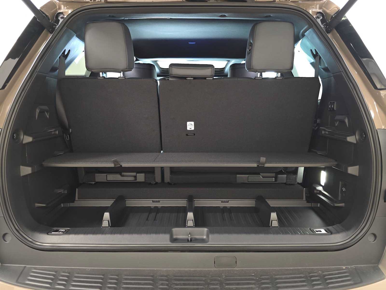 New 2026 Toyota Sequoia Platinum w/ TRD Off-Road Package AWD/4WD image 31