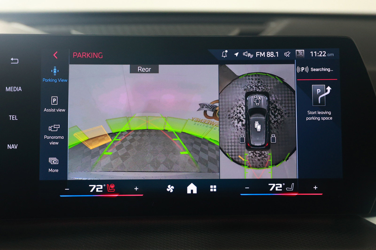 Certified 2025 BMW X1 M35i w/ Premium Package image 19