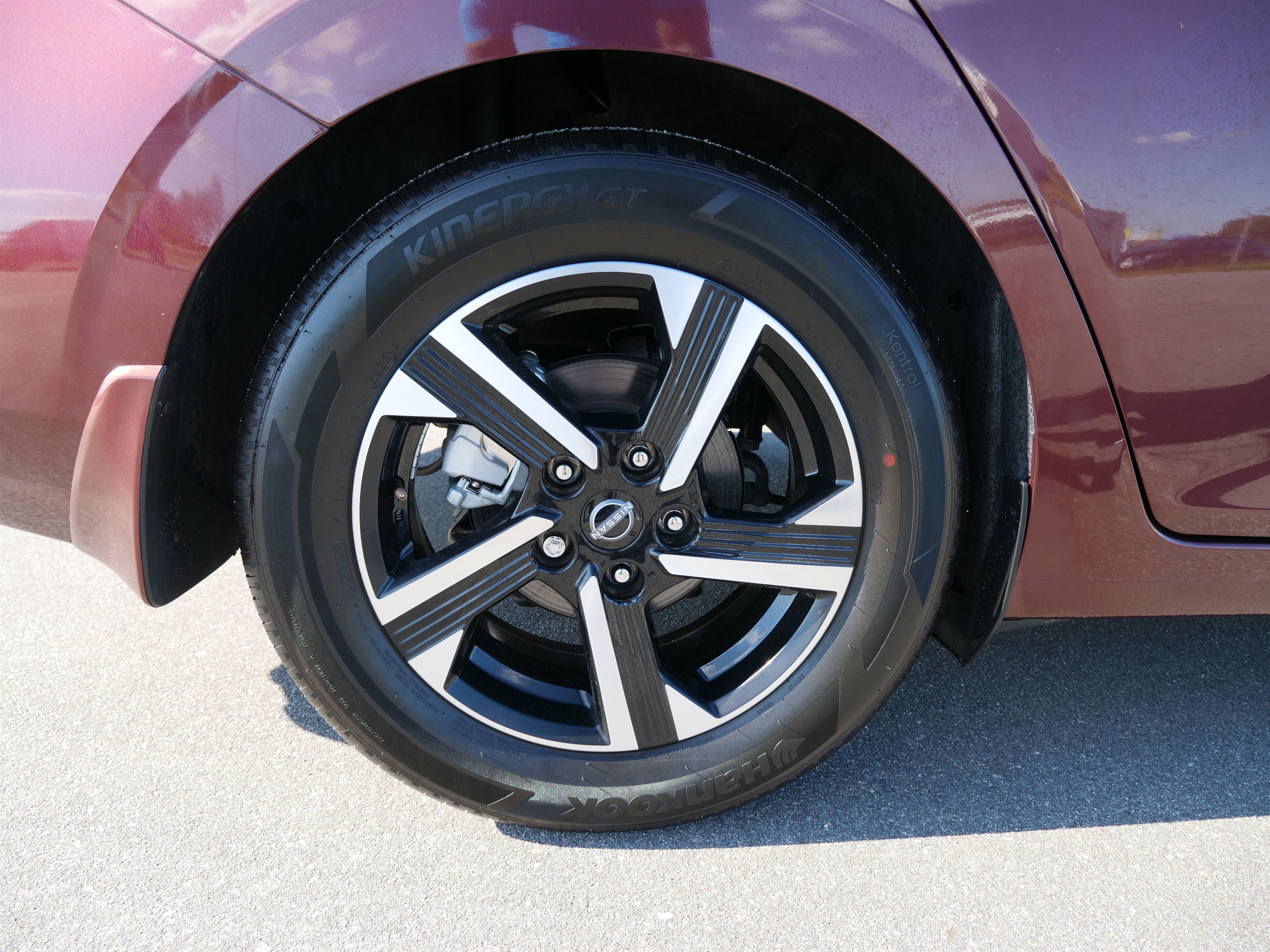 Used 2024 Nissan Sentra SV image 11