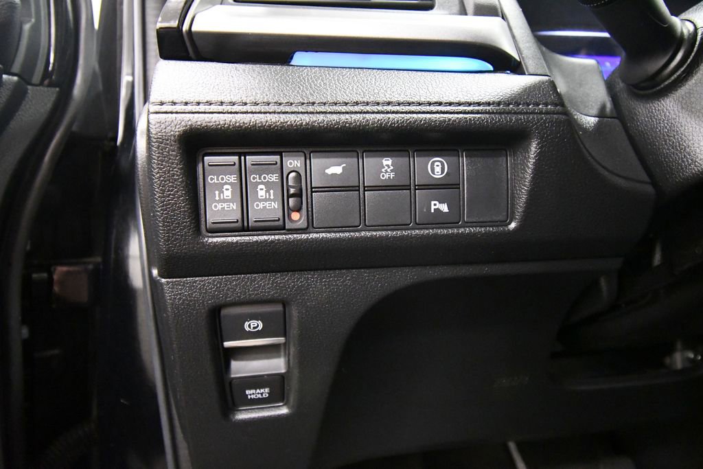Certified 2024 Honda Odyssey Touring image 23